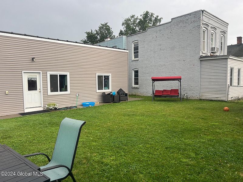 2nd image of 278 3rd Avenue