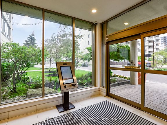 3rd image of 75 King St E #201