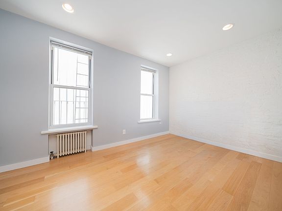 4th image of 3161 Broadway APT 6D