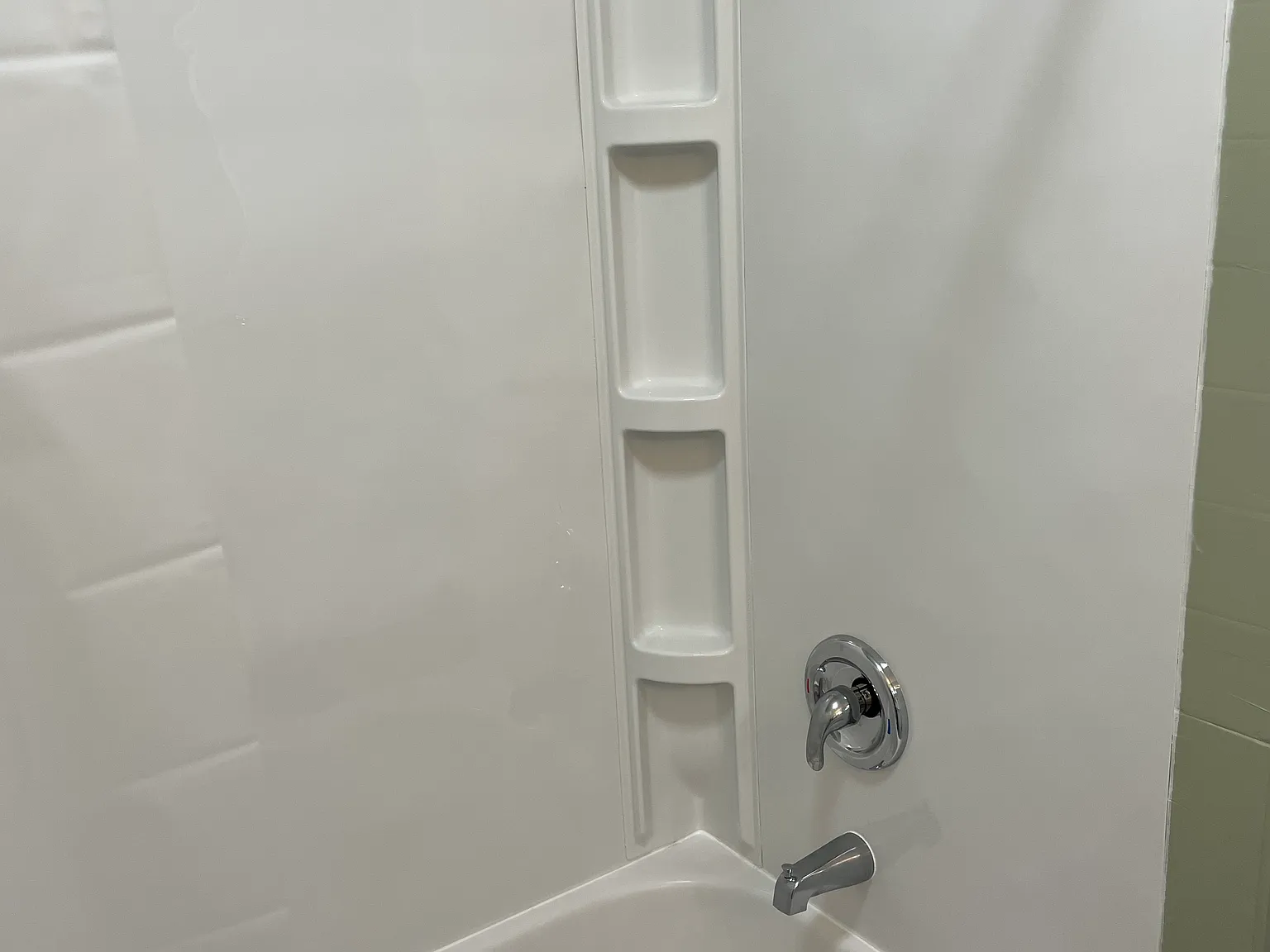 3 bed, 1000 sqft, $399 — Photo 4