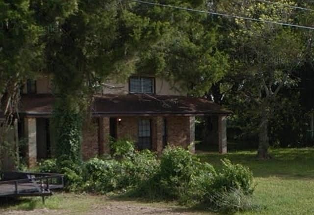 2nd image of 1511 Fm 1301 Rd