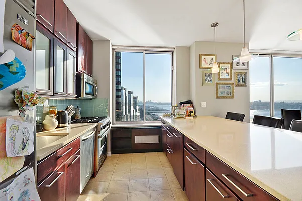 Rented by Corcoran | media 7