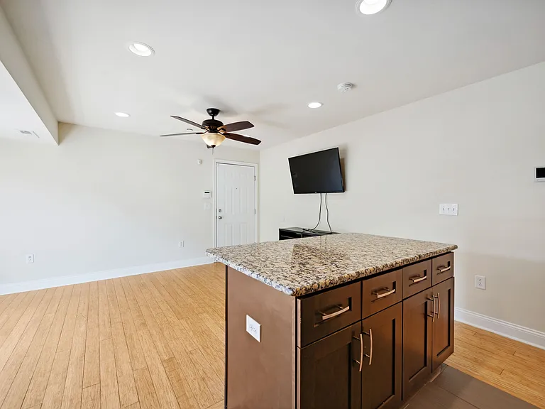 2129 N 17th St #C — Photo 7