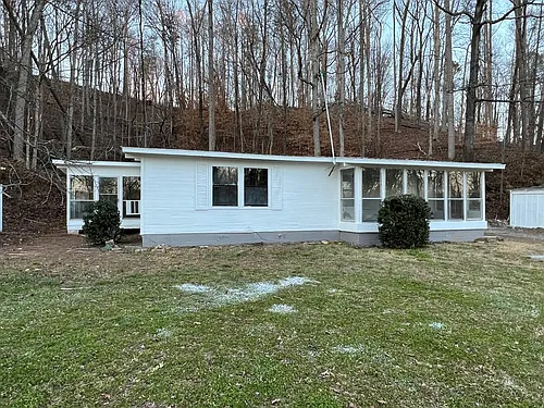 6705 Claude Parks Rd Photo 1