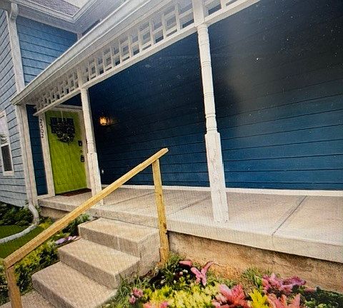 2nd image of 2502 N Harding St