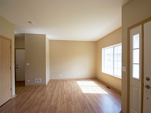 3rd image of 430 Jamestown Ct #430
