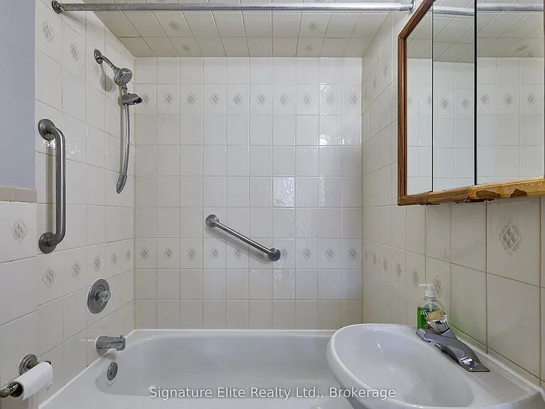224 Old Weston Rd — Photo 16