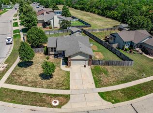 418 E Hickory St, Mulvane, KS 67110