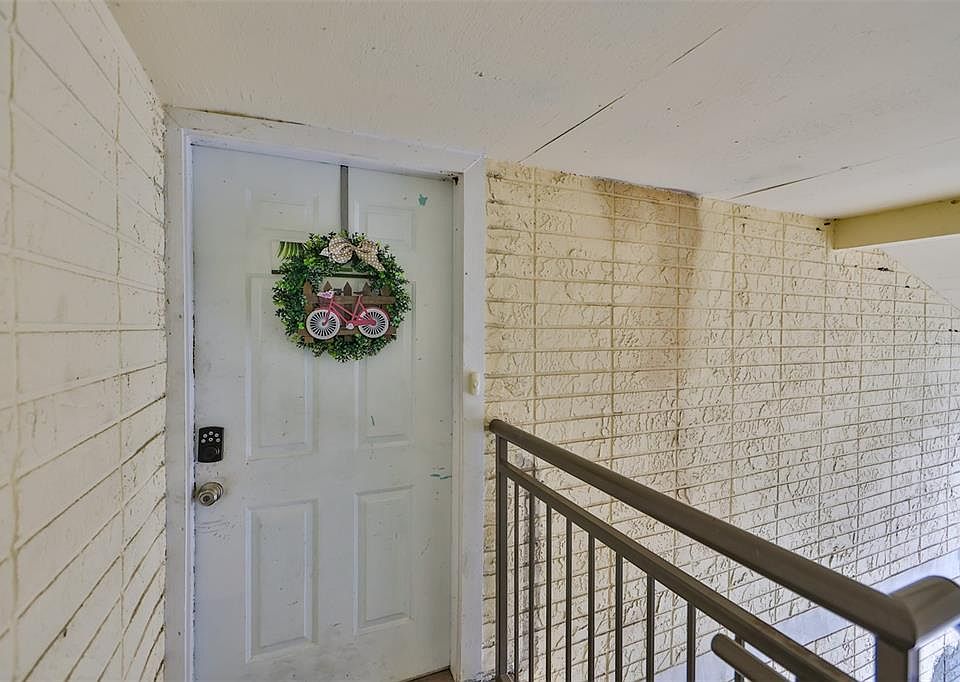 1st image of 7804 PALMERA POINTE CIRCLE #201