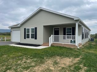 122 Glenridge Dr, Carlisle, PA 17015