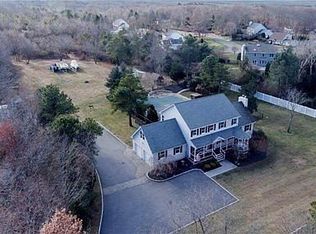 55 Cotton Tail Ct, Wading River, NY 11792