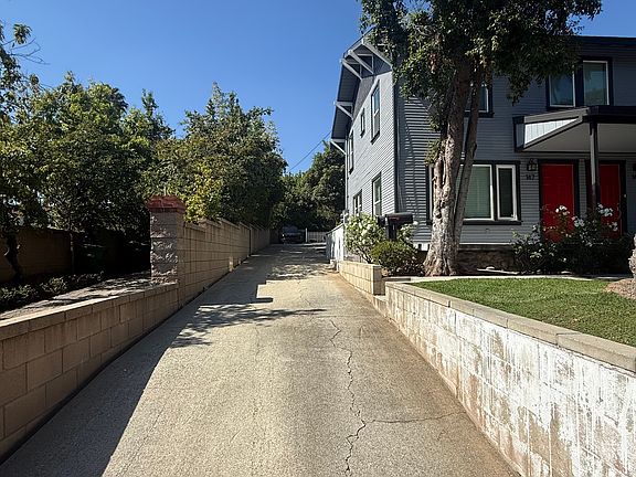 3rd image of 147 W Gladstone St