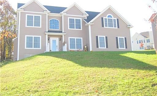 1st image of 18 Hilltop Pl
