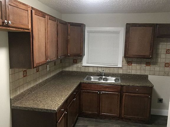 5th image of 5576 Burton Ave