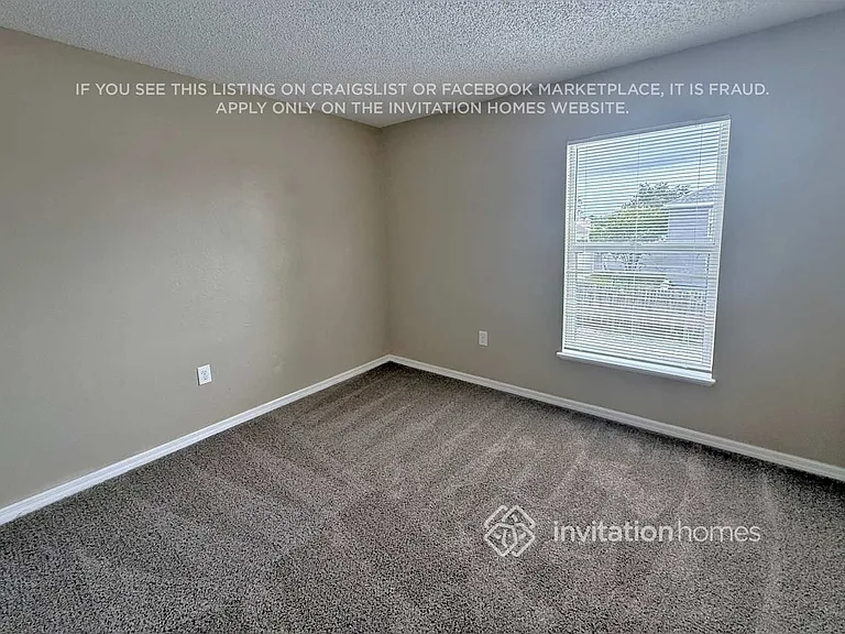 6702 Lorain St — Photo 10