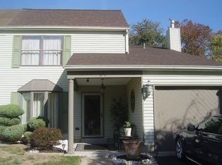 24 Dickenson Dr, Sicklerville, NJ 08081