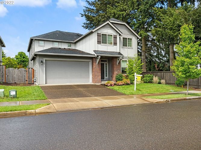 1st image of 2814 NE 187th Pl
