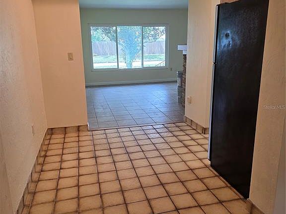 4th image of 3111 Formosa Ave
