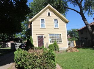 165 N Porter St, Elgin, IL 60120