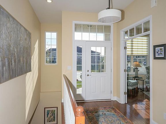 3rd image of 7549 Loch Lomond Dr