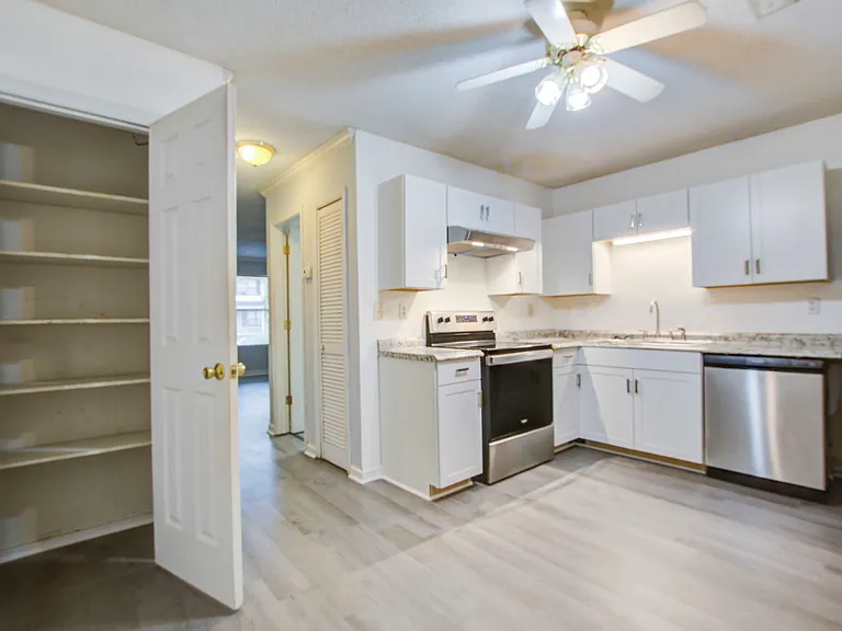 6280 Lucille Dr — Photo 9