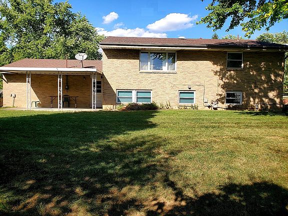 3rd image of 2806 Marigold Dr