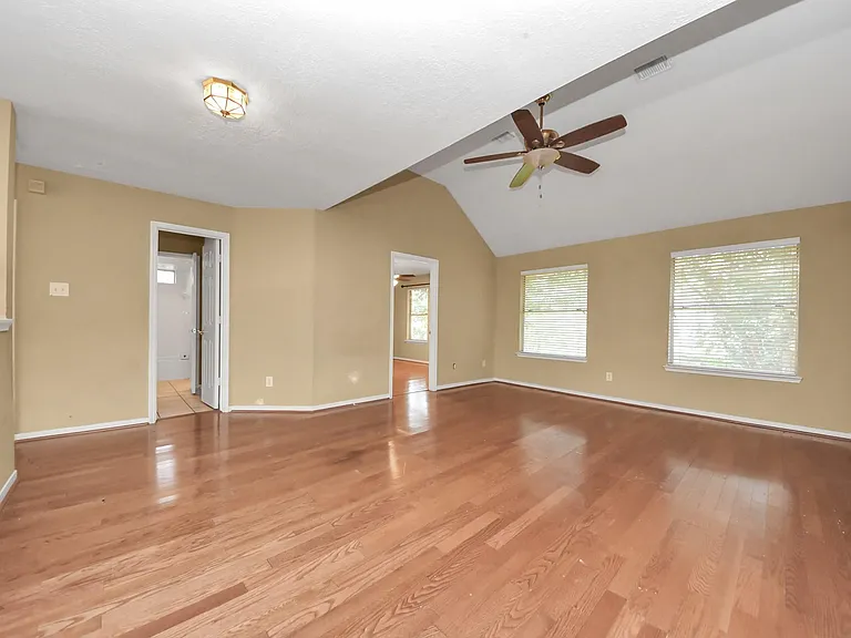 23003 Governorshire Dr — Photo 43
