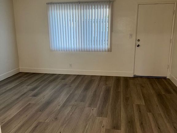 4th image of 4011 W 129th St APT 20