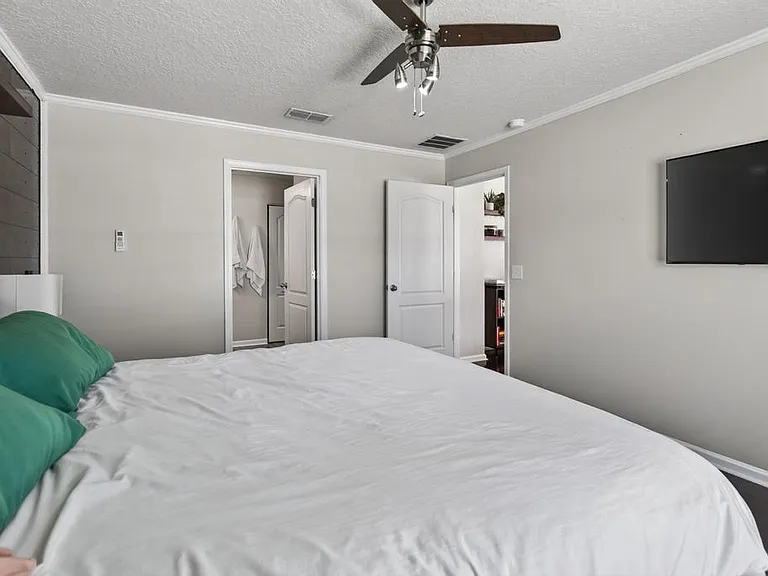 7163 Bedfordshire Ln — Photo 35
