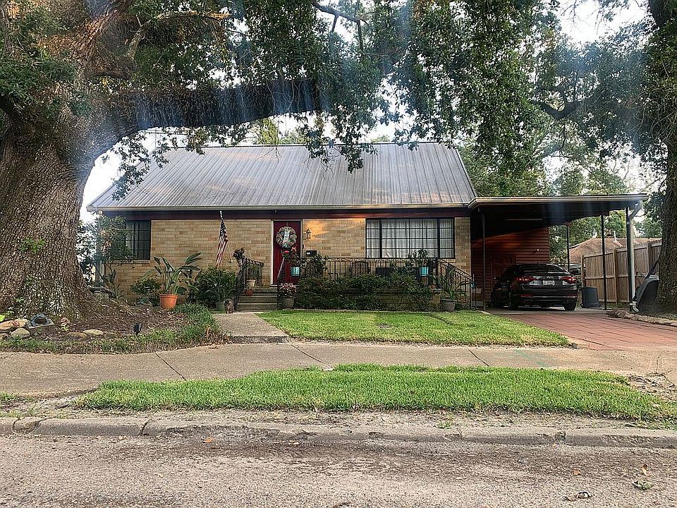 2nd image of 1491 Wilkes Ave
