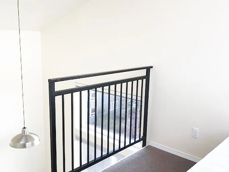 Affordable Studios on Cap Hill! — Photo 9