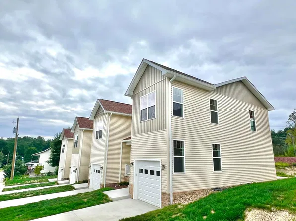202 W Wiseman Ave, Fayetteville, WV 25840