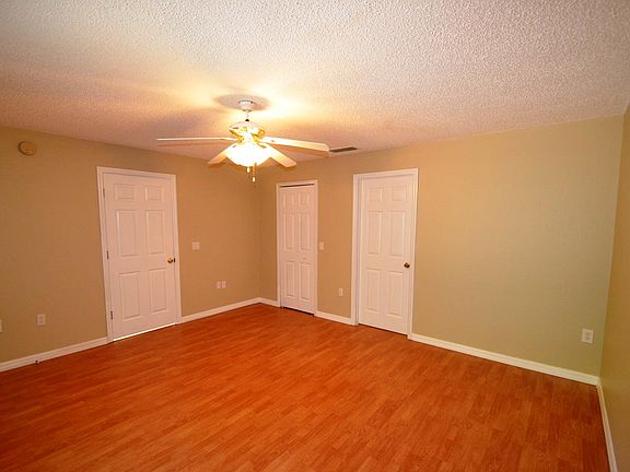 5th image of 2722 Timberlake Ave