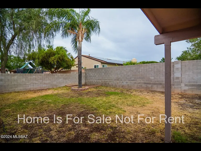 10038 E Moonstruck Way — Photo 17