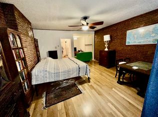 261 W 70th St #1A, New York, NY 10023