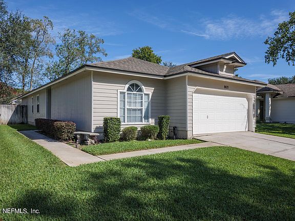 2nd image of 8821 Chambore Dr