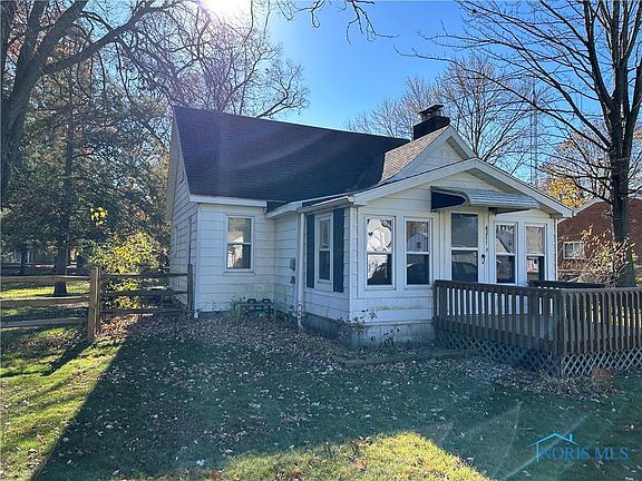 3rd image of 6211 Bonsels Pkwy