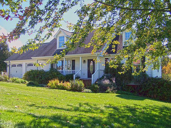 2nd image of 200 Alder Ln
