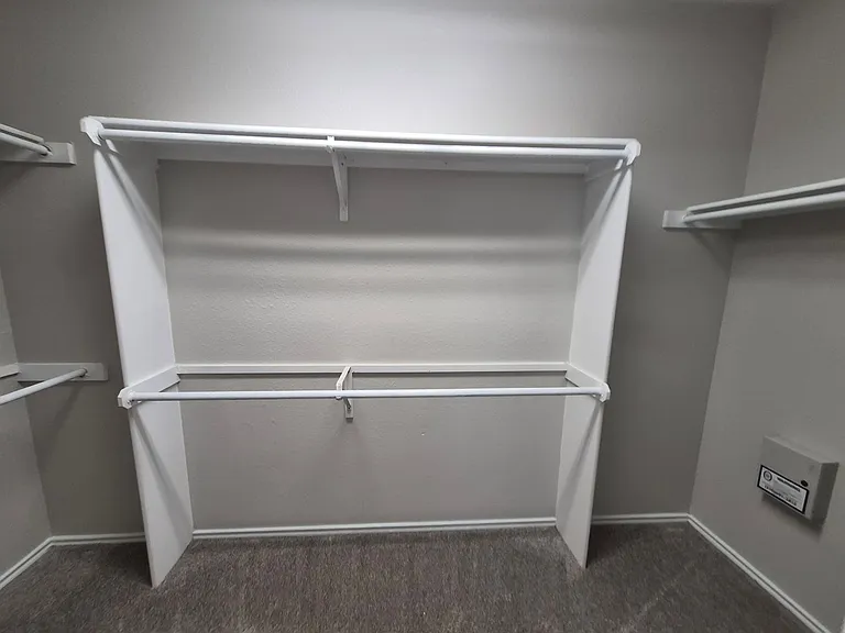 712 Moss Wood — Photo 23