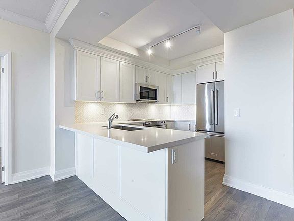 3rd image of 25 Baker Hill Blvd E #602