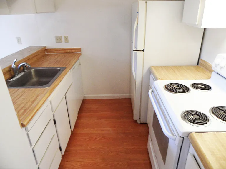 296 Tradewinds Dr #1 — Photo 7