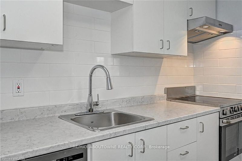 Kitchener Apartment for rent - 1 Bedroom — photo 15