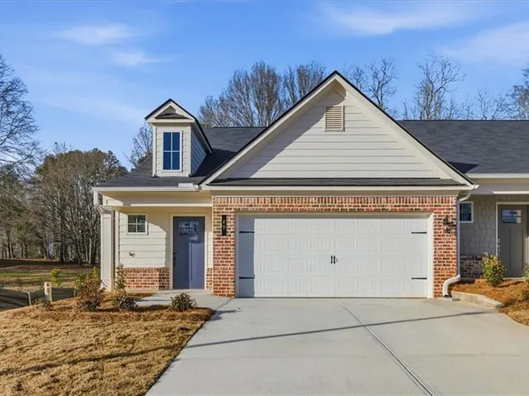 42 Silver Leaf Ln, Dawsonville, GA 30534