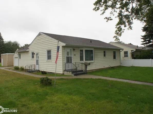 1229 Betsy Ln, Webster City, IA 50595