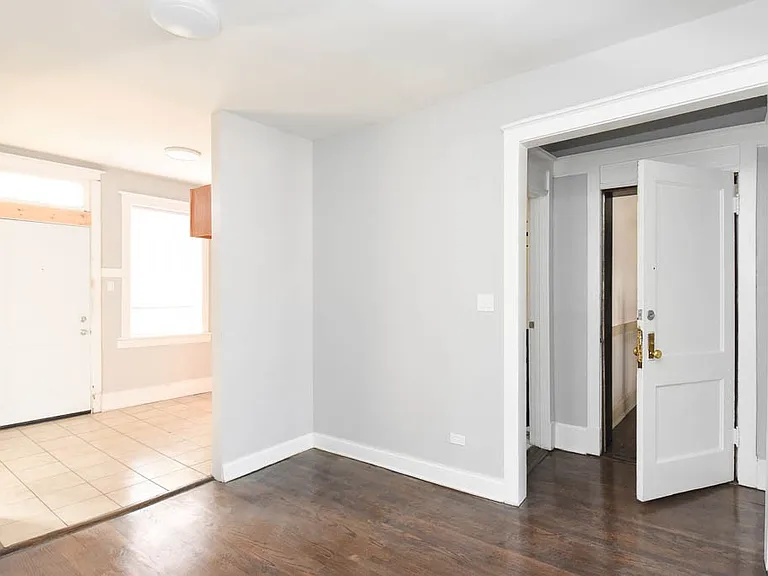 1251 W Rosemont Ave #4 — Photo 7