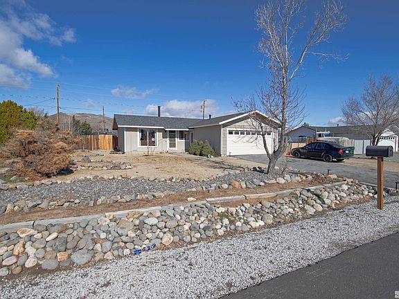 3rd image of 27 S Tropicana Cir