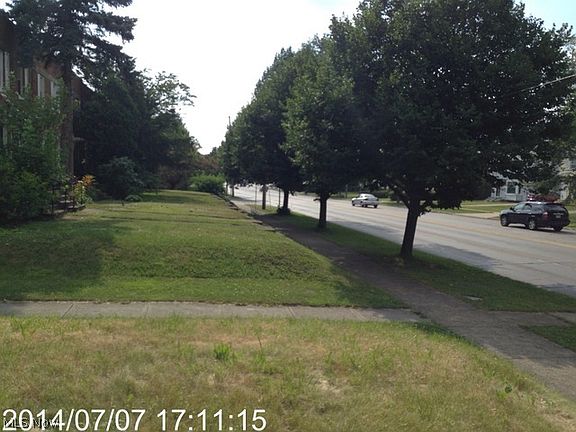 3rd image of 20704 Harvard Ave