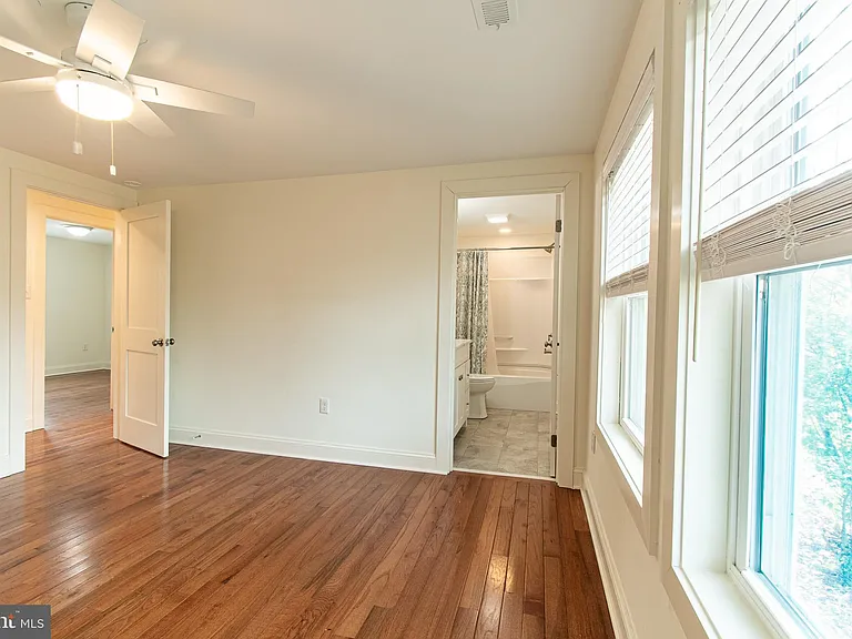 101 Brooks Ln — Photo 20