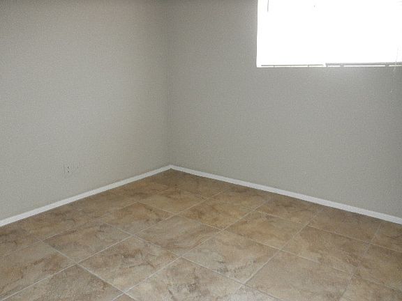 3rd image of 3938 W Glenn Dr