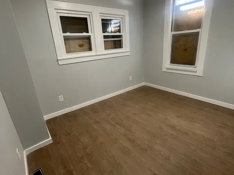 145 Vermont Ave #1 — photo 4 of 8